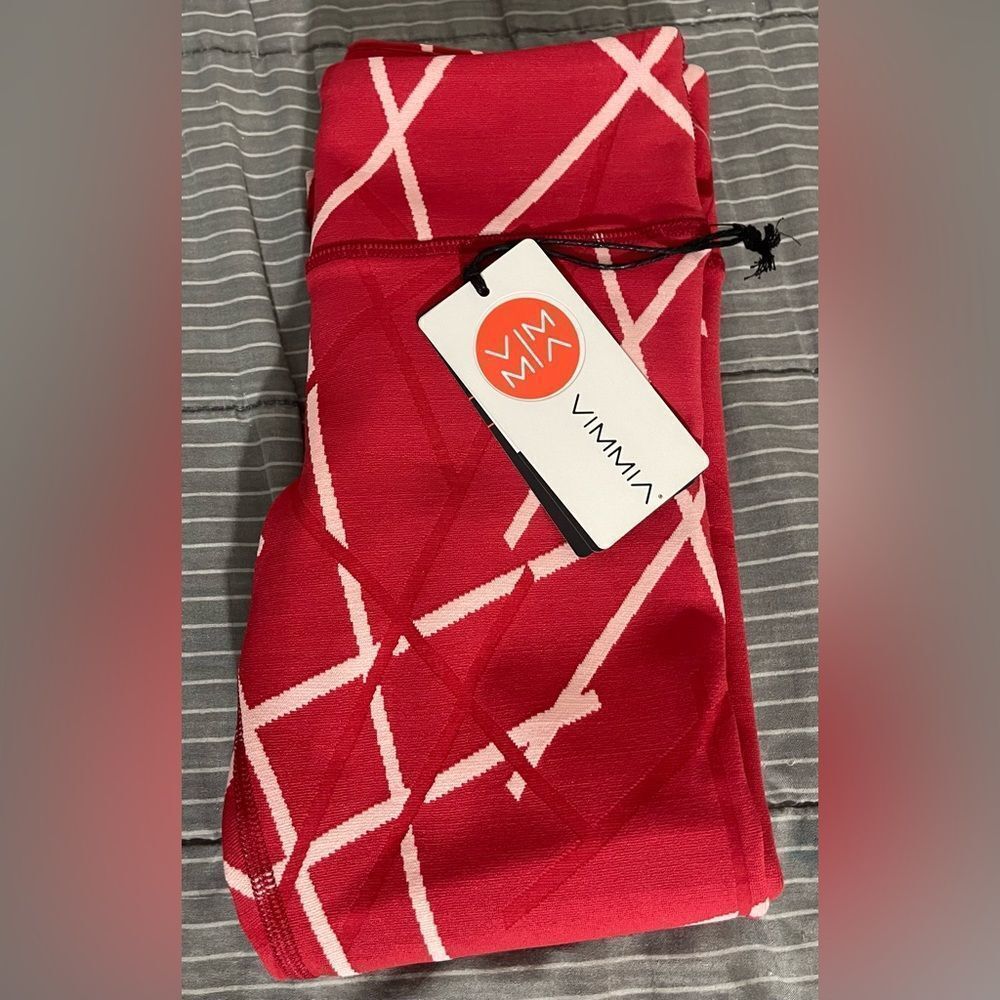 NWT Vimmia Hatch Jacquard Red White Pattern Leggings - Picture 9 of 9